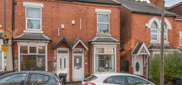 3 bedroom end of terrace house