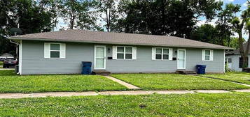 718-720 Walnut St, Carthage, MO 64836