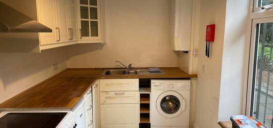 Flat to rent in Tollington Park, London N4