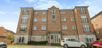 Flat to rent in Sandhill Close, Bradford BD8