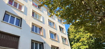 Appartement À Vendre proche RER A et centre ville de Neuilly Plaisance