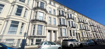 2 bed flat to rent