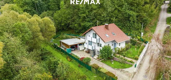 Einfamilienhaus in Bruckmühl mit Carport