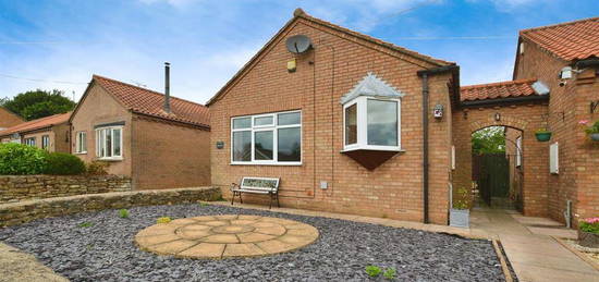 2 bedroom detached bungalow for sale