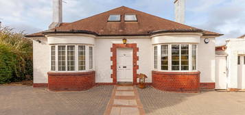 4 bed detached house for sale