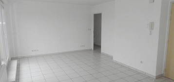 Appartement  à louer, 3 pièces, 2 chambres, 57 m²