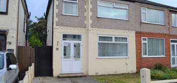 3 bed semi-detached house to rent