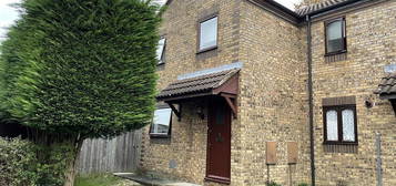 2 bedroom semi-detached house to rent