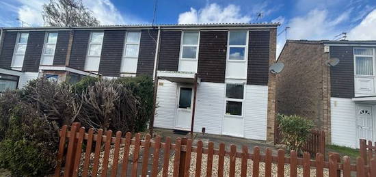 3 bed semi-detached house to rent