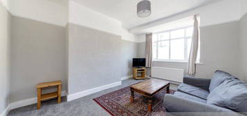 Flat to rent in Greystoke Gardens, Sandyford, Newcastle Upon Tyne NE2