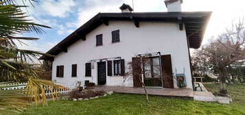 Villa in vendita in via Vidinance s.n.c