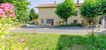 Maison  à vendre, 5 pièces, 2 chambres, 140 m²