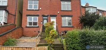 3 bedroom semi-detached house