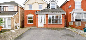 3 bed detached house for sale