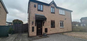 2 bedroom semi-detached house for sale