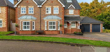 5 bedroom detached house for sale