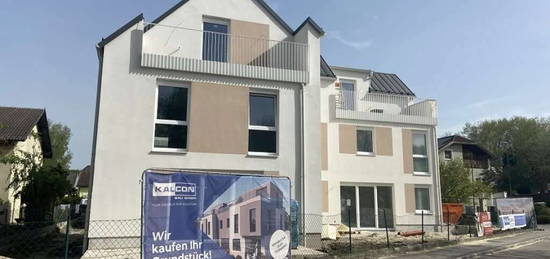 PROVISIONSFREI | Geräumige 204m² Doppelhaushälfte | Grünruhelage | 6 Zimmer | Ziegelmassiv-Bauweise | Eigengärten | Terrassen | Schlüsselfertig | Luftwärmepumpe | KFZ-Stellplätze + Lademöglichkeit E