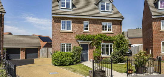 5 bedroom detached house for sale