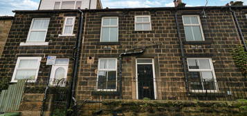 2 bed terraced house for sale