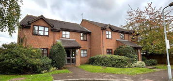 Maisonette for sale in Galloway Chase, Slough SL2