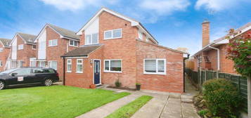 4 bedroom link detached house for sale