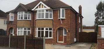 3 bedroom semi-detached house