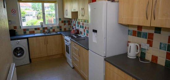 4 bedroom terraced house