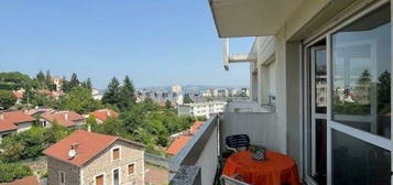 Appartement T4 avec parking vendu loué