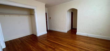 15 Governors Ave APT 6, Medford, MA 02155