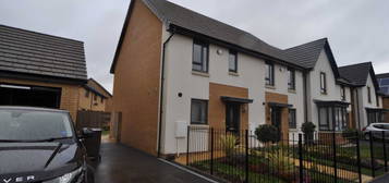 3 bed end terrace house to rent