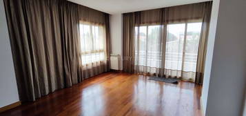 Apartamento T3 - Porto - Junto ao Colégio do Rosário