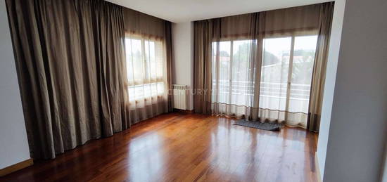 Apartamento T3 - Porto - Junto ao Colégio do Rosário