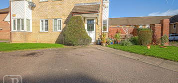 Detached house to rent in Hanbury Gardens, Highwoods, Colchester, Essex CO4