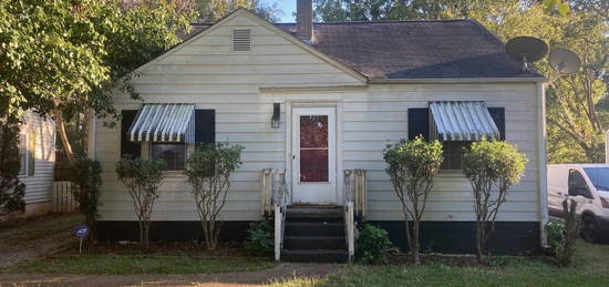 207 Ivy Ave, Hueytown, AL 35023