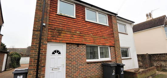 Flat to rent in High Street, Westham, Pevensey BN24