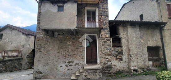 CASA INDIPENDENTE A BUGLIO IN MONTE