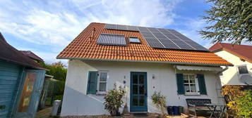 Charmantes Einfamilienhaus mit Terrasse, Carport und barrierefreier Ausstattung