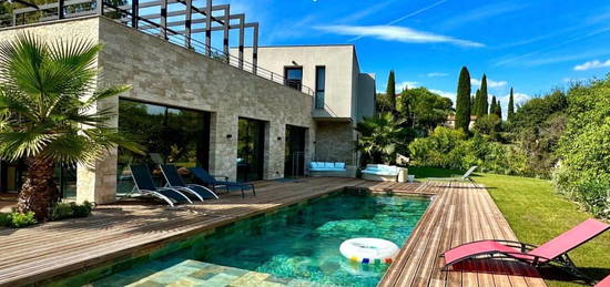 Villa 3 étages meublée  à vendre, 9 pièces, 6 chambres, 430 m²