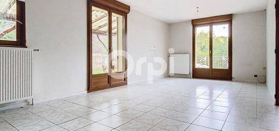 Location maison 5 pièces 93 m²