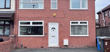 4 bed semi-detached house to rent