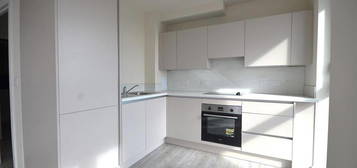 Flat to rent in Watkin Road, North End Road, Wembley HA9