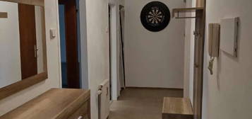 65 m² / 2 Zimmer Wohnung 750 € Privat