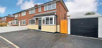 3 bed semi-detached house for sale