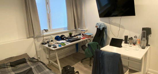 Moderne möbelierte 1 Zimmer Studentwohnung