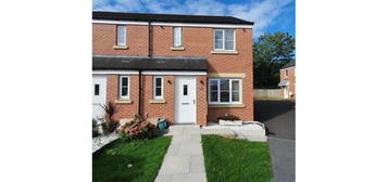 3 bed semi-detached house to rent