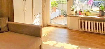 Großzügiges, helles Apartment - mit hübschem, grünen Blick!