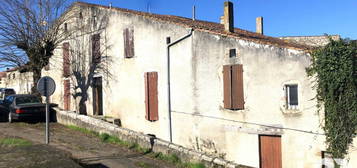 Maison de village 2 étages  à vendre, 10 pièces, 4 chambres, 200 m²