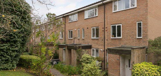 Flat for sale in Coverdale Gardens, Croydon CR0