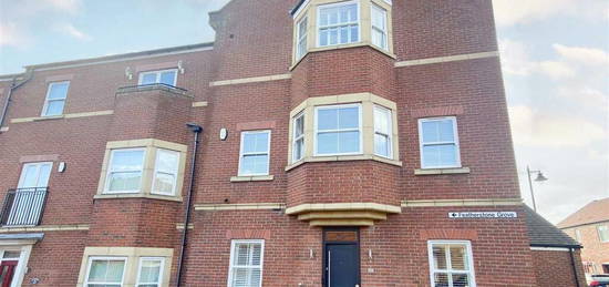 5 bedroom town house for sale