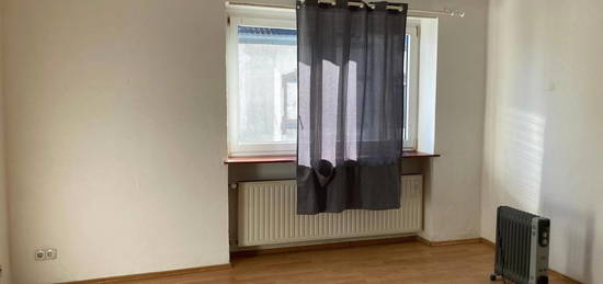 2-Zimmer  Erdgeschosswohnung  eines gepflegten **4-Familienhaus